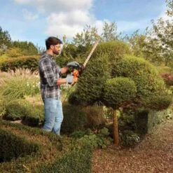 Black & Decker BEHTS501 Hedge Trimmer 60cm 600W 240V - B/DBEHTS501 -OUTSUNNY Sales Shop b d bdbehts501 4