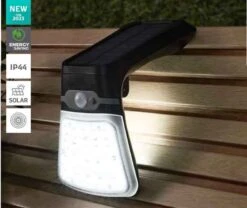 Forum Lighting Blackhall 2.5w Solar Wall Light - Black - ZN-42054