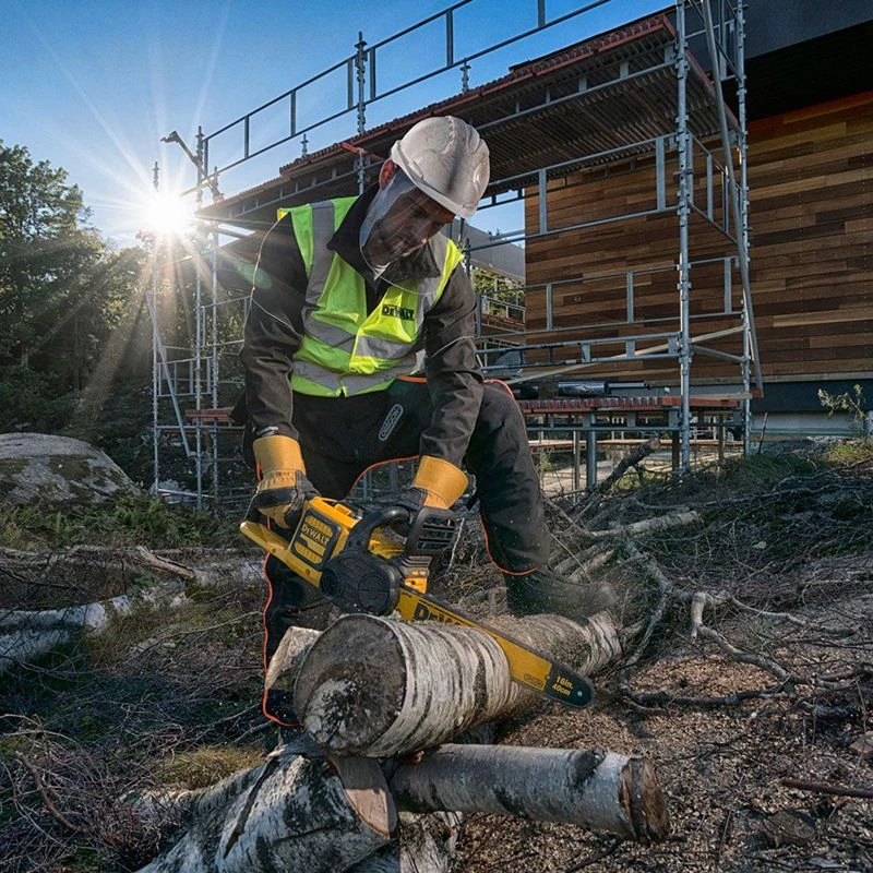 DEWALT DCM575N FlexVolt XR Chainsaw 18/54 Volt Bare Unit - DEWDCM575N 2 DEWALT DCM575N FlexVolt XR Chainsaw 18/54 Volt Bare Unit - DEWDCM575N - Image 2