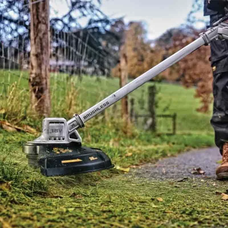 DEWALT DCMST561N XR Brushless String Trimmer 18V Bare Unit - DEWMST561N 2 DEWALT DCMST561N XR Brushless String Trimmer 18V Bare Unit - DEWMST561N - Image 2