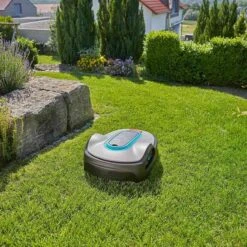 Gardena SILENO Life 1000m² Smart Robotic Lawnmower - 19702-68 -OUTSUNNY Sales Shop gardena sileno life 19702 68 lifestyle 1