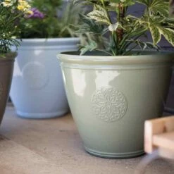 La Hacienda Plant Avenue Eden Emblem Green 40cm Garden Pot - 90525GN -OUTSUNNY Sales Shop l a la hacienda eden 90525gn lifestyle