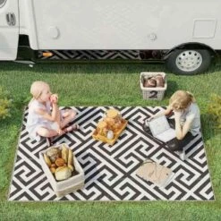 Outsunny 4 X 6ft Reversible Outdoor Rug - Black & White - 844-479