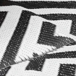 Outsunny 5 X 8ft Reversible Outdoor Rug - Black & White - 844-479V01 13 Outsunny 5 X 8ft Reversible Outdoor Rug - Black & White - 844-479V01 -OUTSUNNY Sales Shop outsunny 844 479v01 6